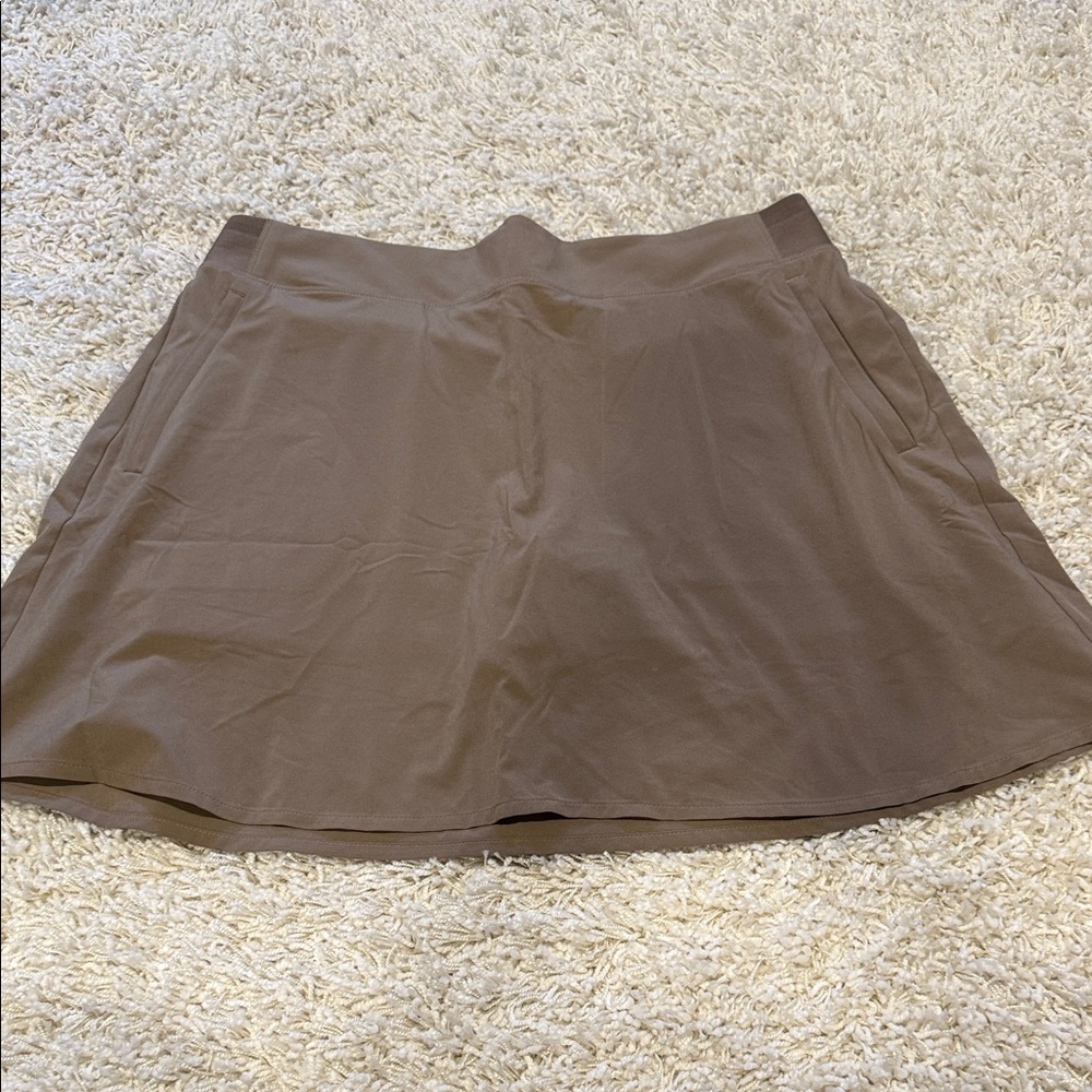 Like new! Athleta size 14 skort